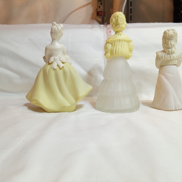 Set of 3 vintage Avon perfume bottles - Picture 2 of 6